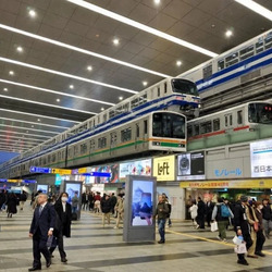AI같은 일본 전철역.jpg