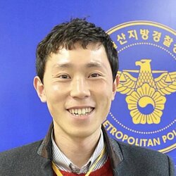 충주맨보다 더 많은 돈을 벌었다는 전 공무원