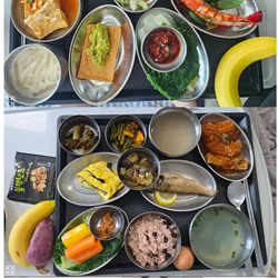 병원 밥 근황.jpg