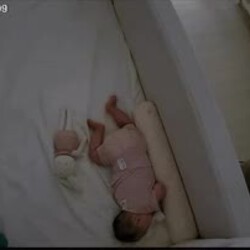 얼마나 힘들게 재웠는데.ㅋㅋㅋㅋㅋㅋㅋㅋ