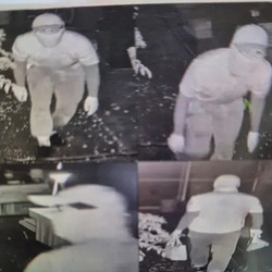 아직 범인을 잡지 못한 살인사건