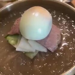 냉면 직접 만들어먹는 외국인