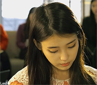 아이유 움짤 