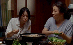 뒷통수 맞는 밥먹다가 해바라기 영화 화상아 죽어라