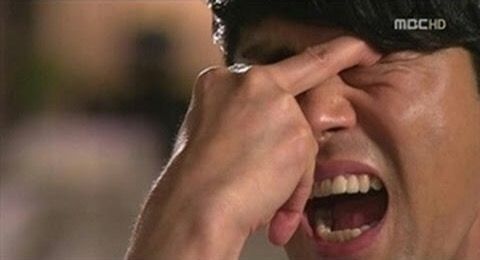 못볼걸봤다 눈찌르는 손가락 안구 못볼꼴