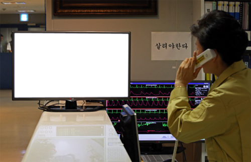 살려야한다 박근혜 메르스 연출 전화통화 멍청 모니터 정치