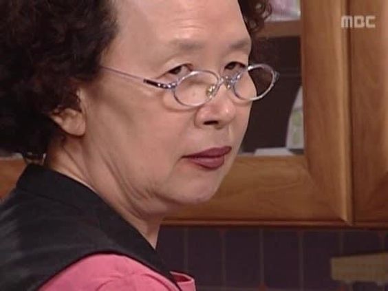 나문희 문희 거침없이 하이킥 표정 눈빛 며느리 바라보는 시어머니