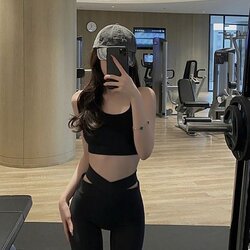 운동하는 여자 레깅스 짐 헬스장 운동 예쁜 ㅊㅈ 셀카