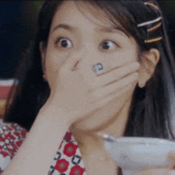 깜놀 놀람 입틀막 허컥 깜짝 아이유 헐 황당 뭐야